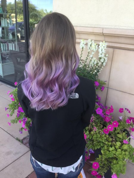 Окрашивание волос фиолетовый