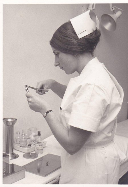 Медсестра ретро