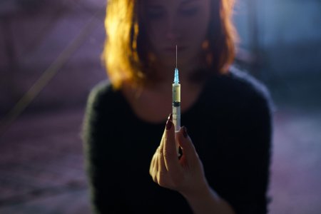 Шприц наркотики