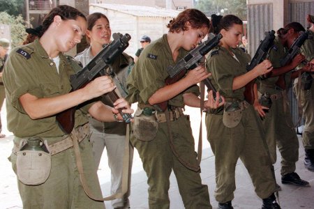 Девушки в израильской армии
