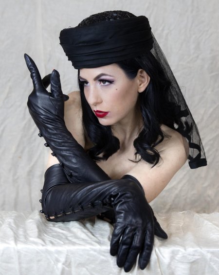 Дита фон тиз leather gloves
