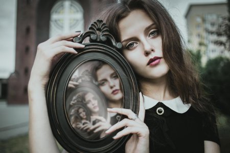 Отражение в зеркале мистика