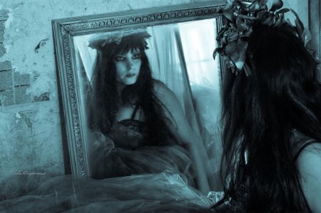 Ведьма в зеркале