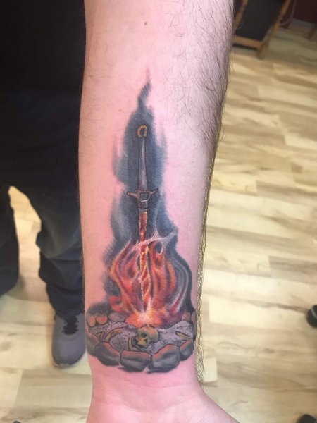Bonfire dark souls тату