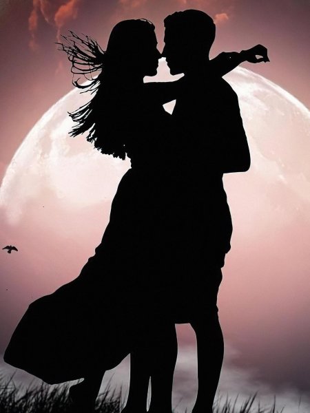 Силуэт двух влюбленных