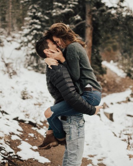 Объятия влюбленных