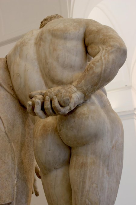 Геркулес фарнезский статуя