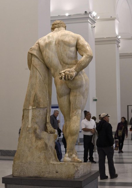 Геракл фарнезский скульптура