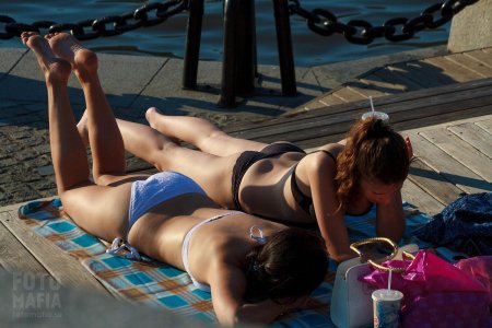 Фотомафия девушки на пляжах