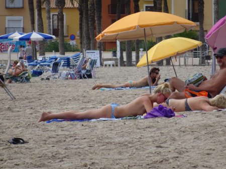 Пляж топлес