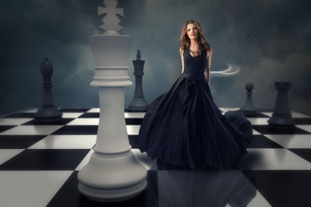 Шахматы ферзь черная королева