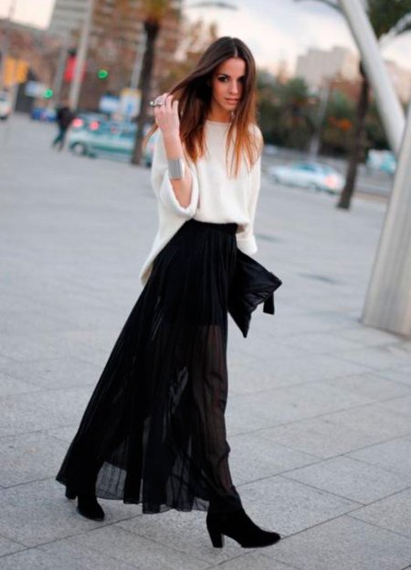 Образ с длинной юбкой