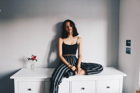 Фотосессия в квартире девушка