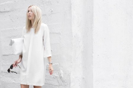 Стиль минимализм в одежде для девушек