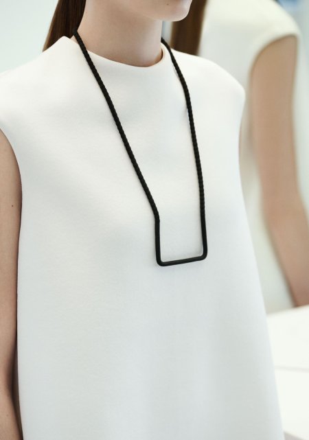 Минималистичные украшения