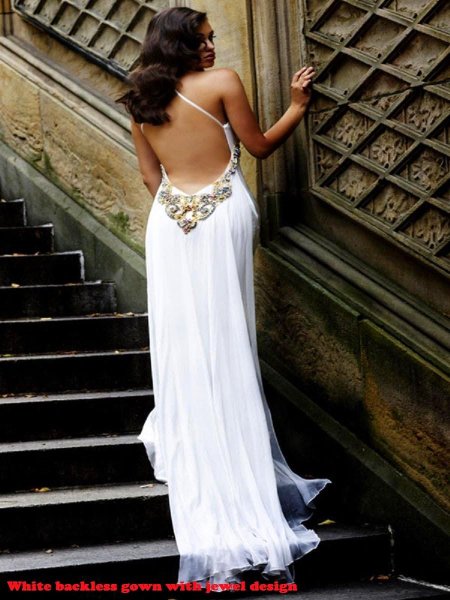 Вечернее платье