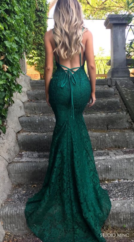 Вечернее платье зеленое