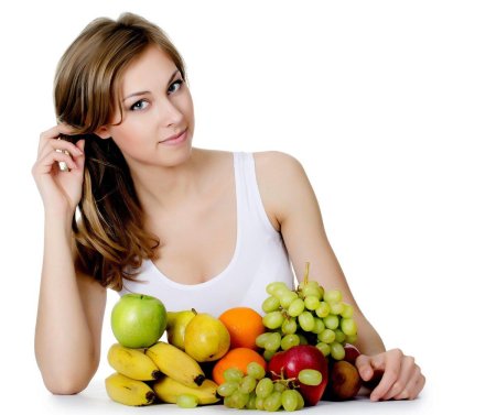 Девушка с овощами