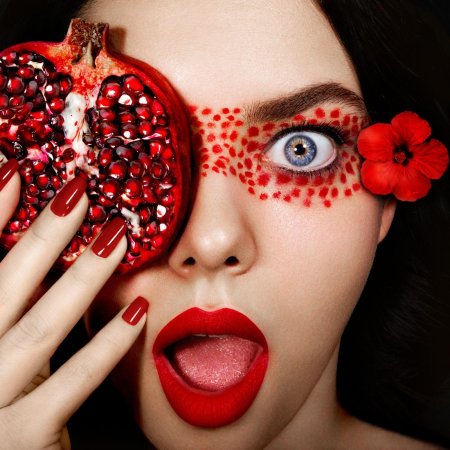 Макияж с фруктами