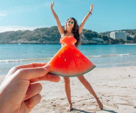 Платье из арбуза