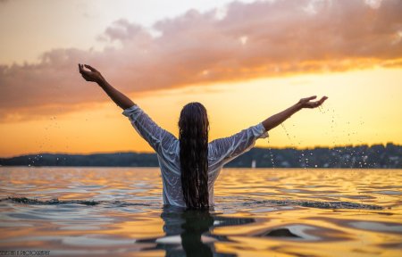 Счастливая девушка