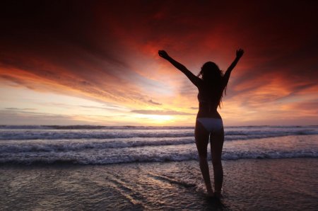 Закат на пляже