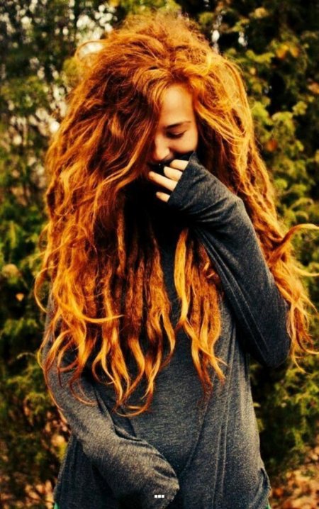 Девушки с рыжими волосами
