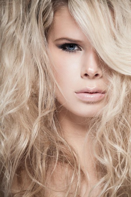 Волосы светлые