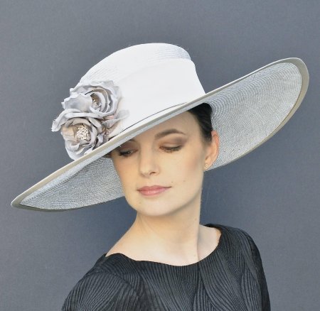 Красивая шляпа