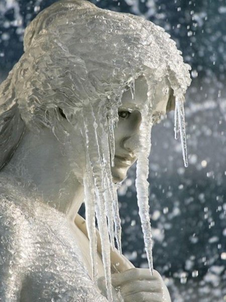 Замерзший фонтан