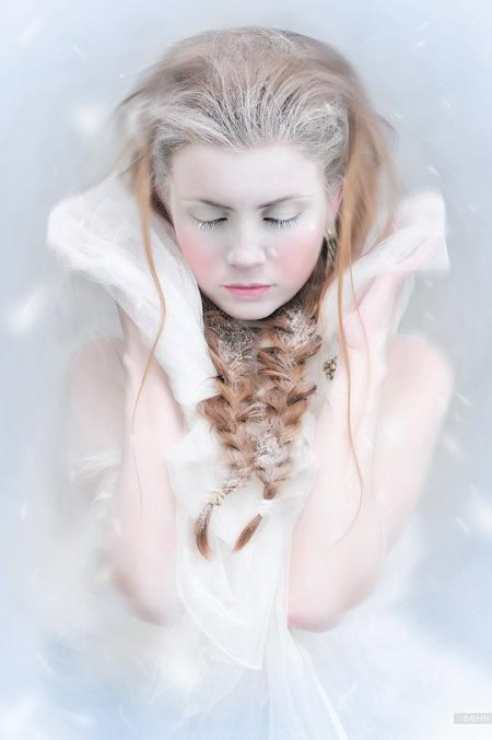 Холодная девушка