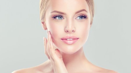 Лица девушек