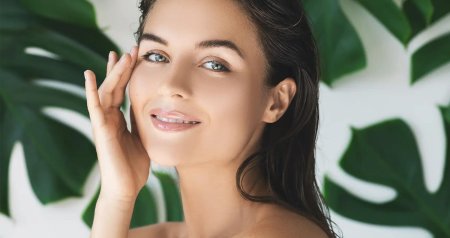 Девушка с идеальной кожей