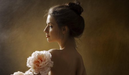 Девушка нежность