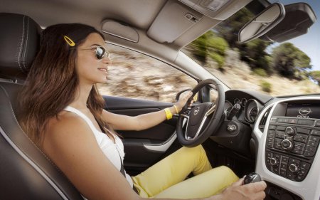 Опель астра gtc