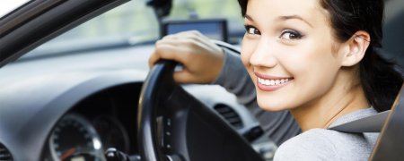 Женщина за рулем