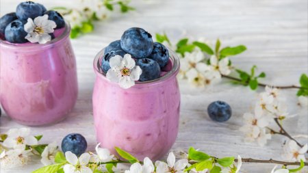 Черничный йогурт