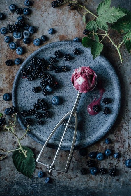 Blackberry blueberry and bilberry