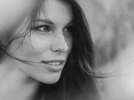 Лицо девушки