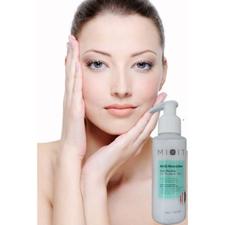 Девушка с чистой кожей