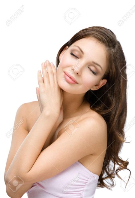 Красивая молодая женщина