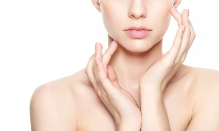 Девушка с чистой кожей