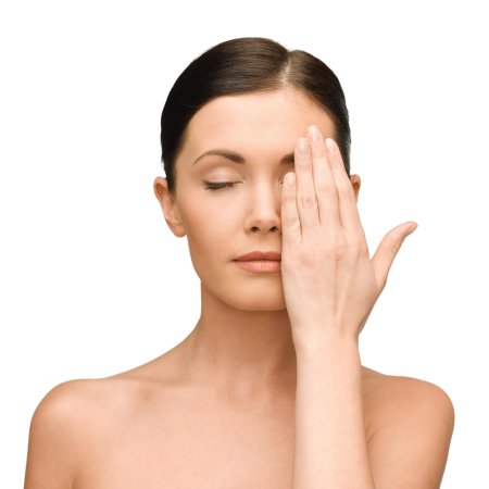 Рука у лица