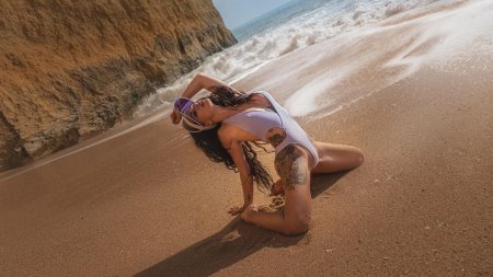 Женщины на пляже