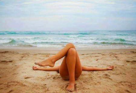 Пляж голые девушки