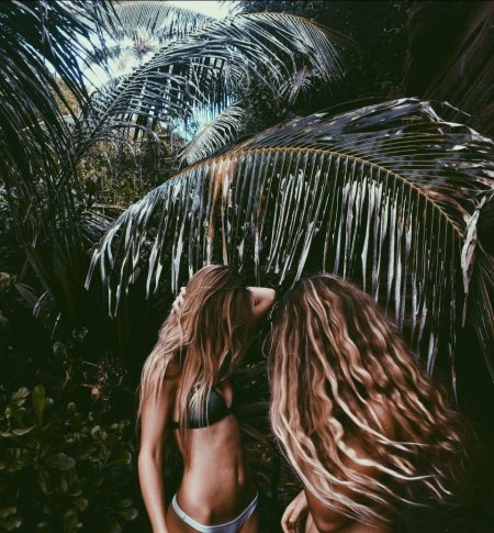 Девушка пляж