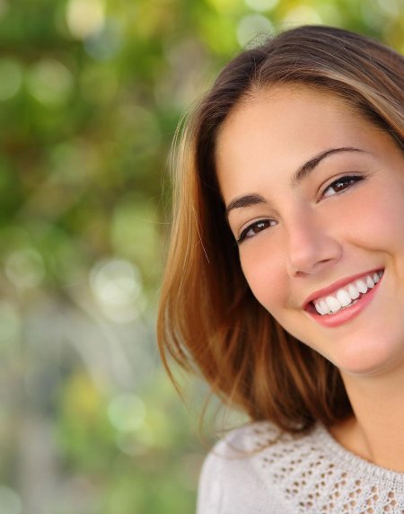 Девушка улыбка