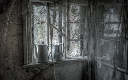 Старое окно