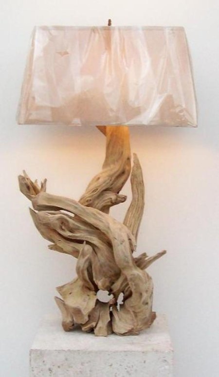 Лампа из дерева