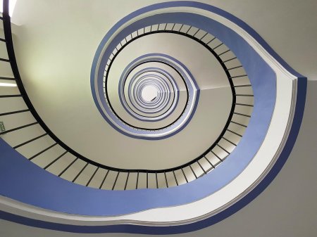 Лестница спиральная
